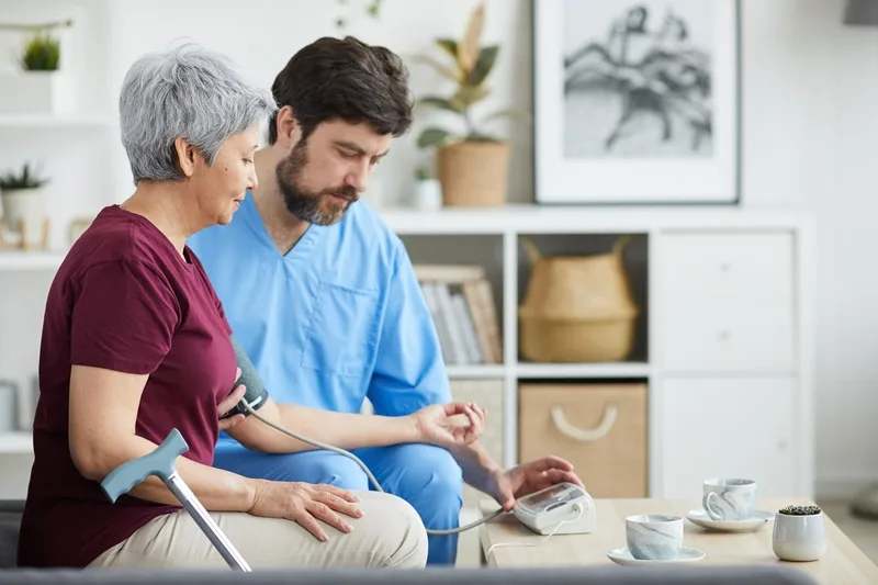 Atención a domicilio de pacientes con limitación de movilidad